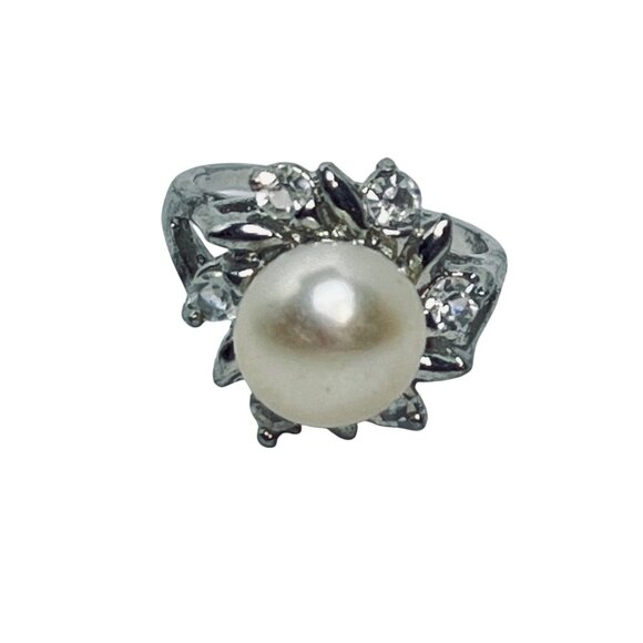 Silver Tone Faux Pearl & Clear Rhinestone Statement Ring Size 6 (R445) - Picture 4 of 7